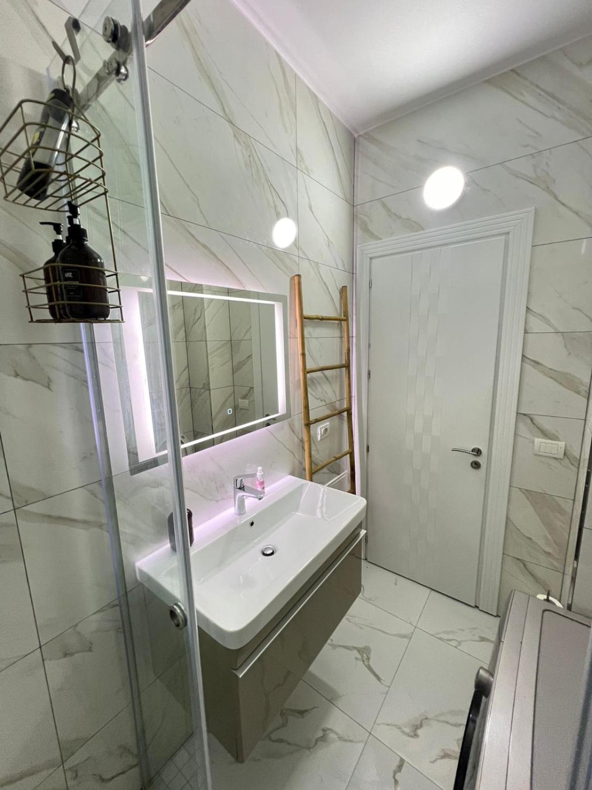 Ani'S Apartment Дуррес Экстерьер фото